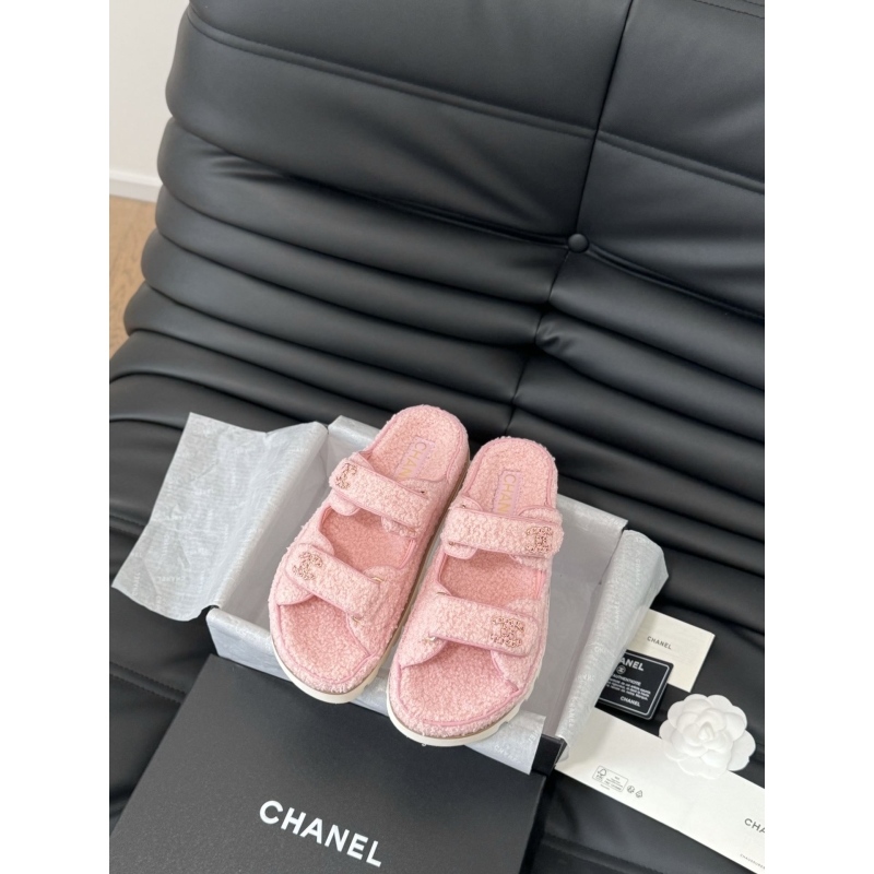Ch*el slippers